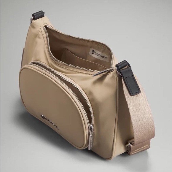 BNWT Lululemon Crossbody with Nano Pouch, Trench - Picture 4 of 9